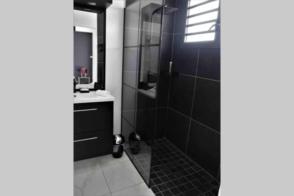 Villa Palm Diamond Jacuzzi & Piscine Prives Le Diamant Ngoại thất bức ảnh